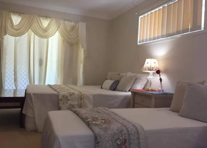 Theme Parks Amituofo Homestay